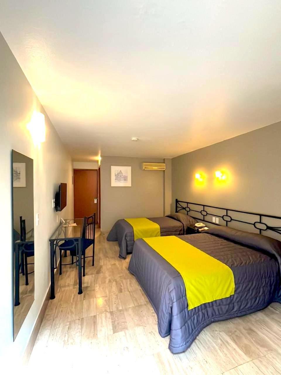 גואדלחארה Hotel Arboledas Expo מראה חיצוני תמונה